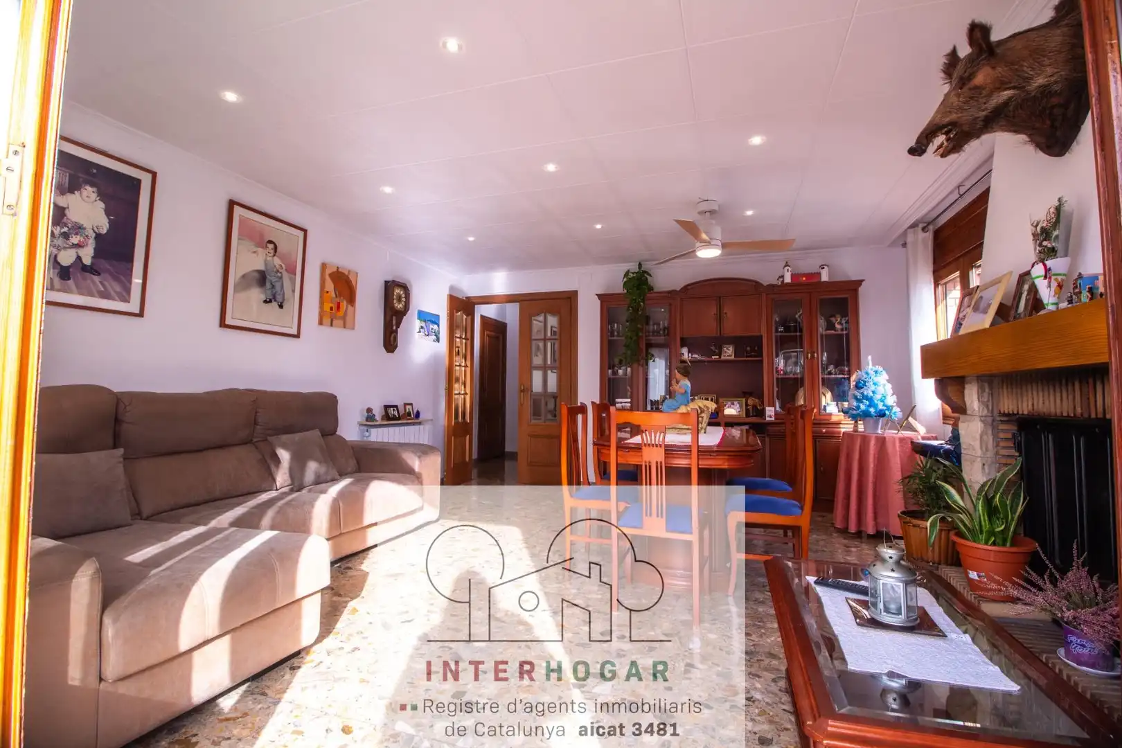 Living room of Houses for sale in Cerdanyola del Vallès