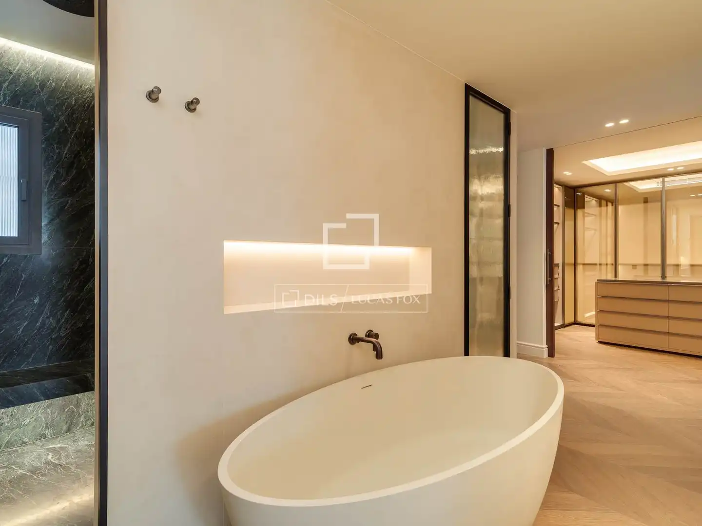 Baño de Piso en venta en Barcelona con Aire acondicionado, Amueblado y Balcón