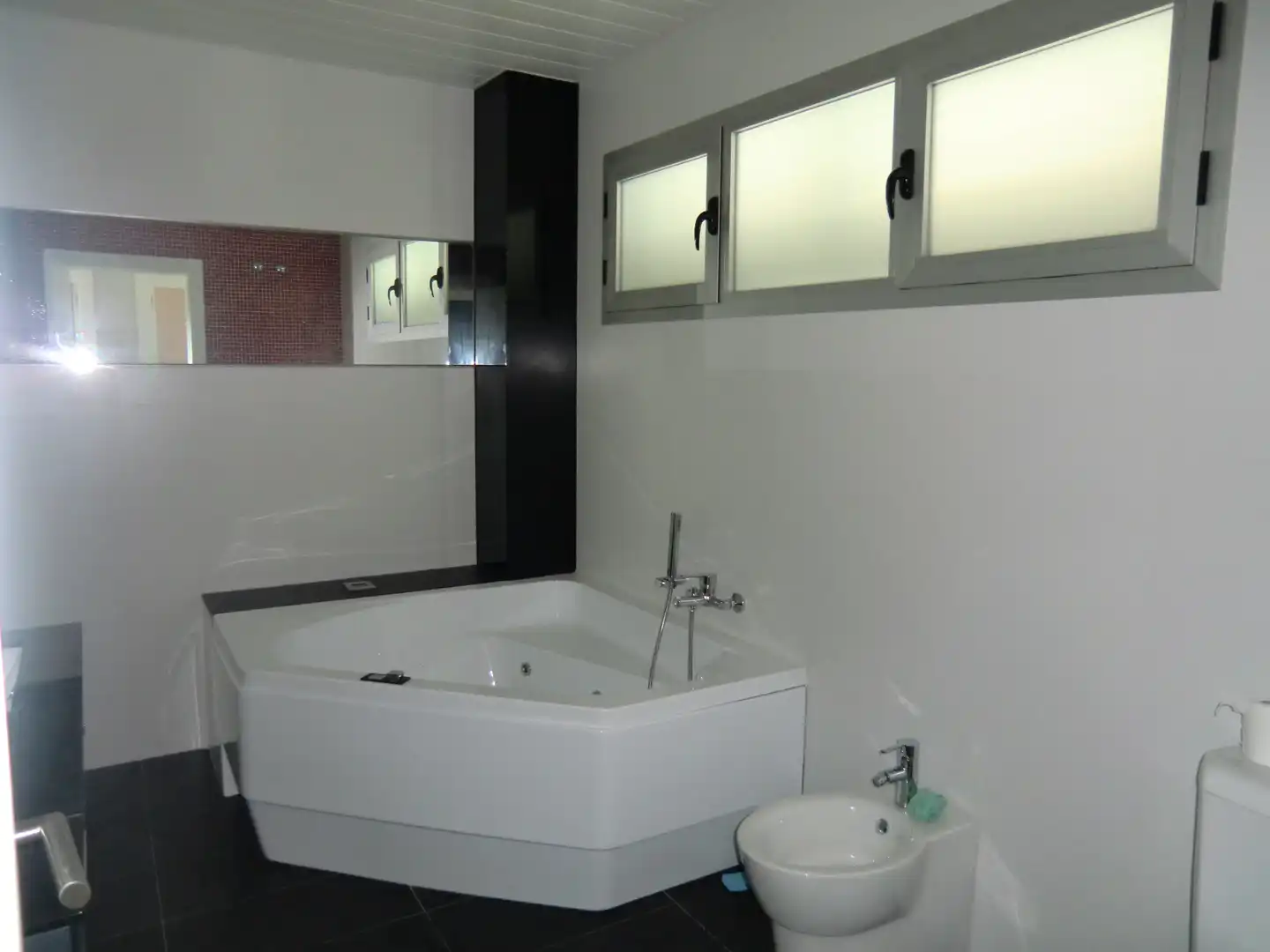 Baño de Casa o chalet en venta en Fuente Vaqueros con Jardín privado y Jacuzzi