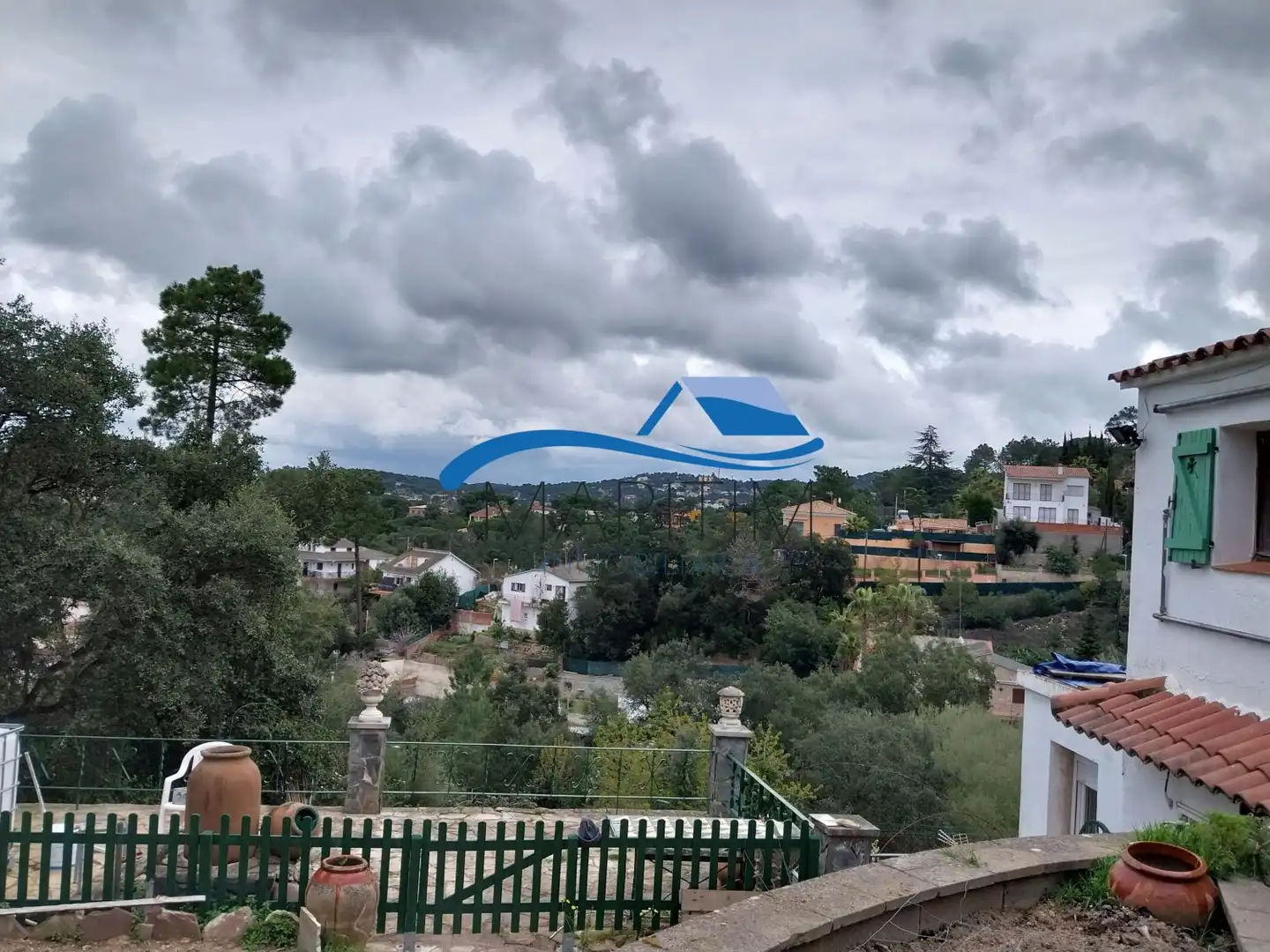 Vista exterior de Casa o xalet en venda en Lloret de Mar amb Calefacció, Terrassa i Traster