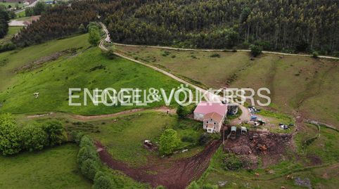 Foto 2 de Residencial en venta en Barrio Carrimon, Renedo, Piélagos