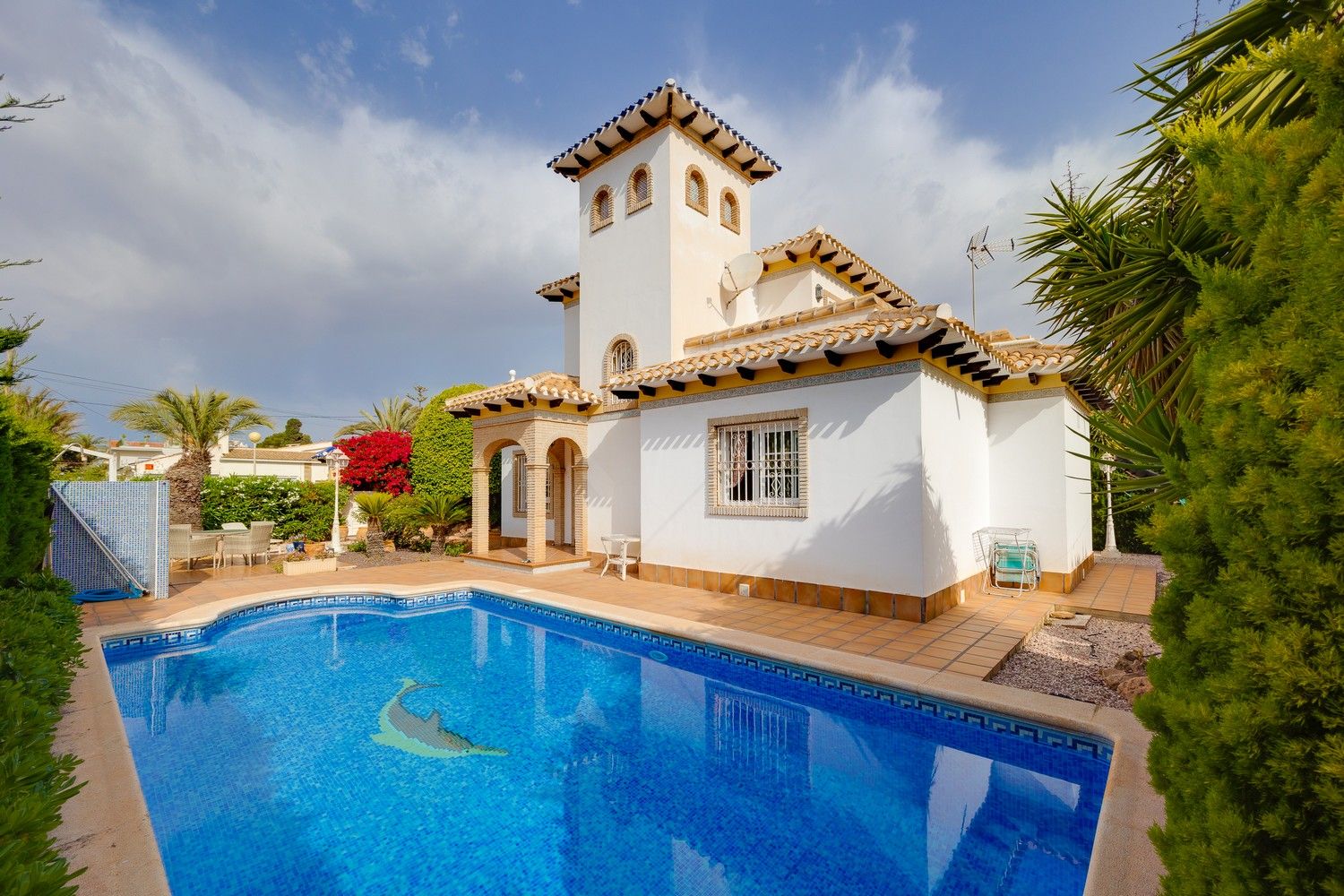 Piscina de Casa o xalet en venda en Orihuela amb Calefacció, Jardí privat i Terrassa