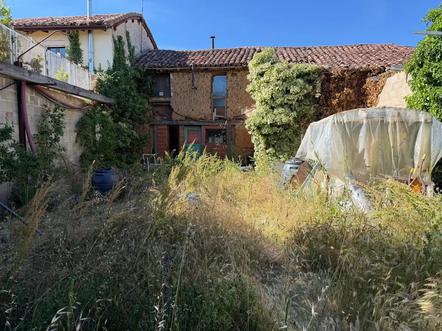 Casa adosada en venta en Valdefresno