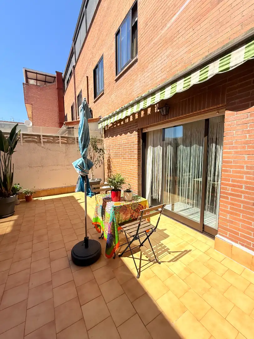 Terraza de Casa adosada en venta en San Sebastián de los Reyes con Aire acondicionado, Calefacción y Jardín privado