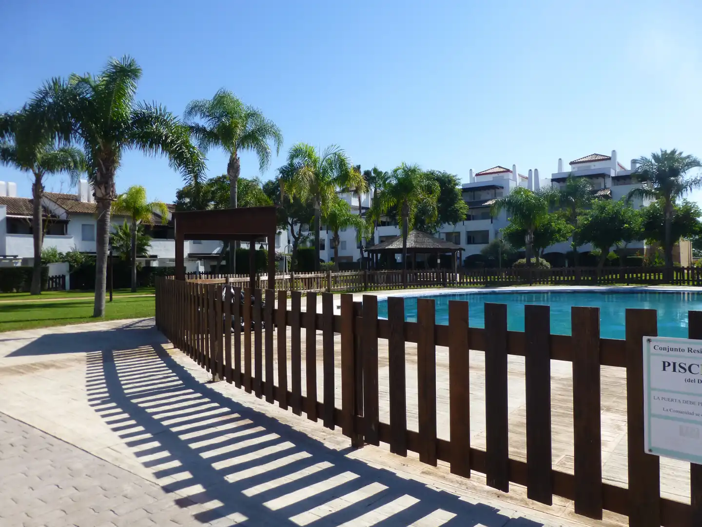 Apartament amb piscina en venda a Avenida Carla de Orleans 4, imagen 9