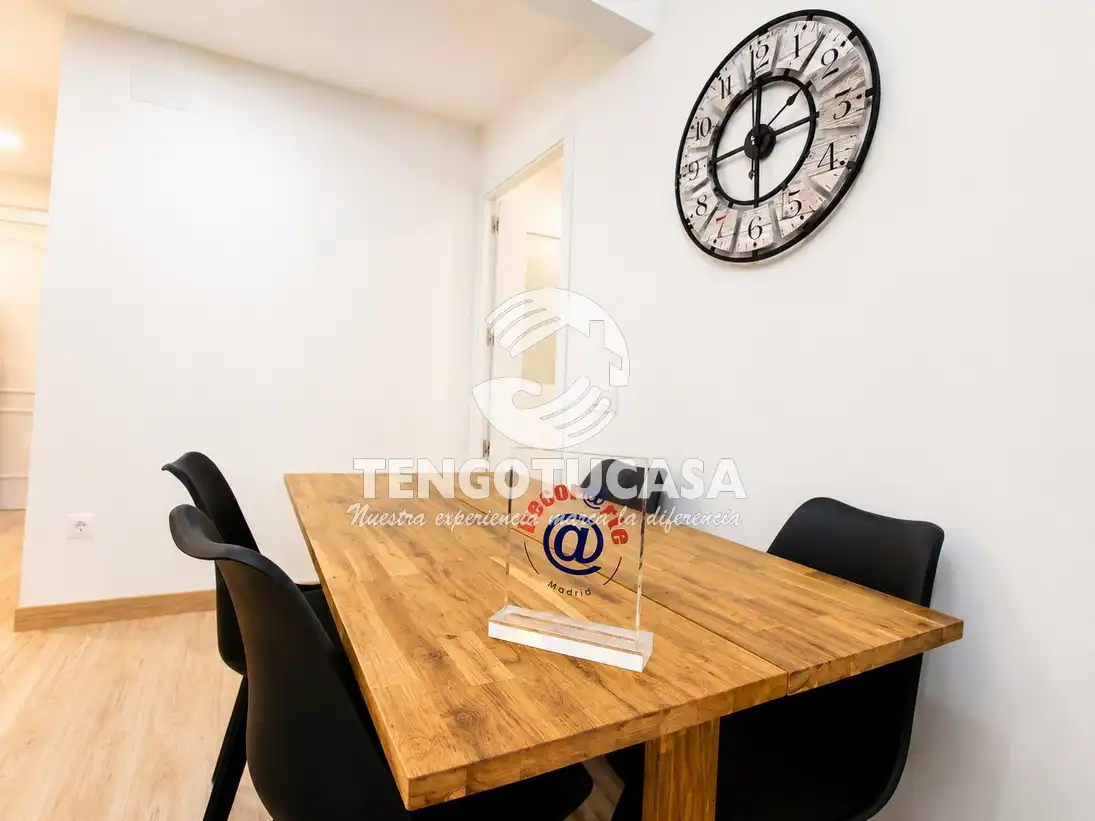 Flat for sale in Madrid  with Air Conditioner, Heating and Terrace