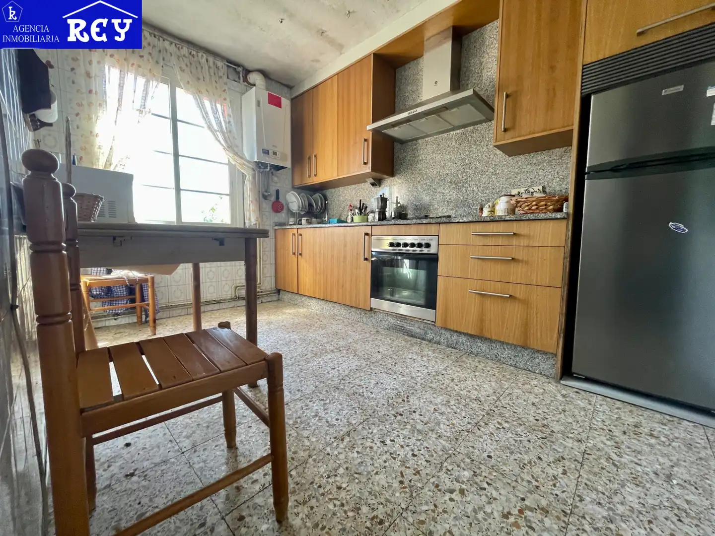 Cocina de Casa o chalet en venta en Santiago de Compostela  con Calefacción, Jardín privado y Trastero
