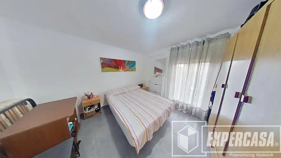 Bedroom of Flat for sale in Burjassot