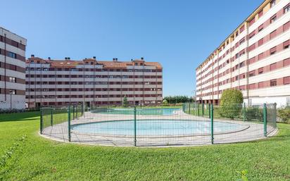 Piscina de Pis en venda en Santander amb Calefacció i Traster