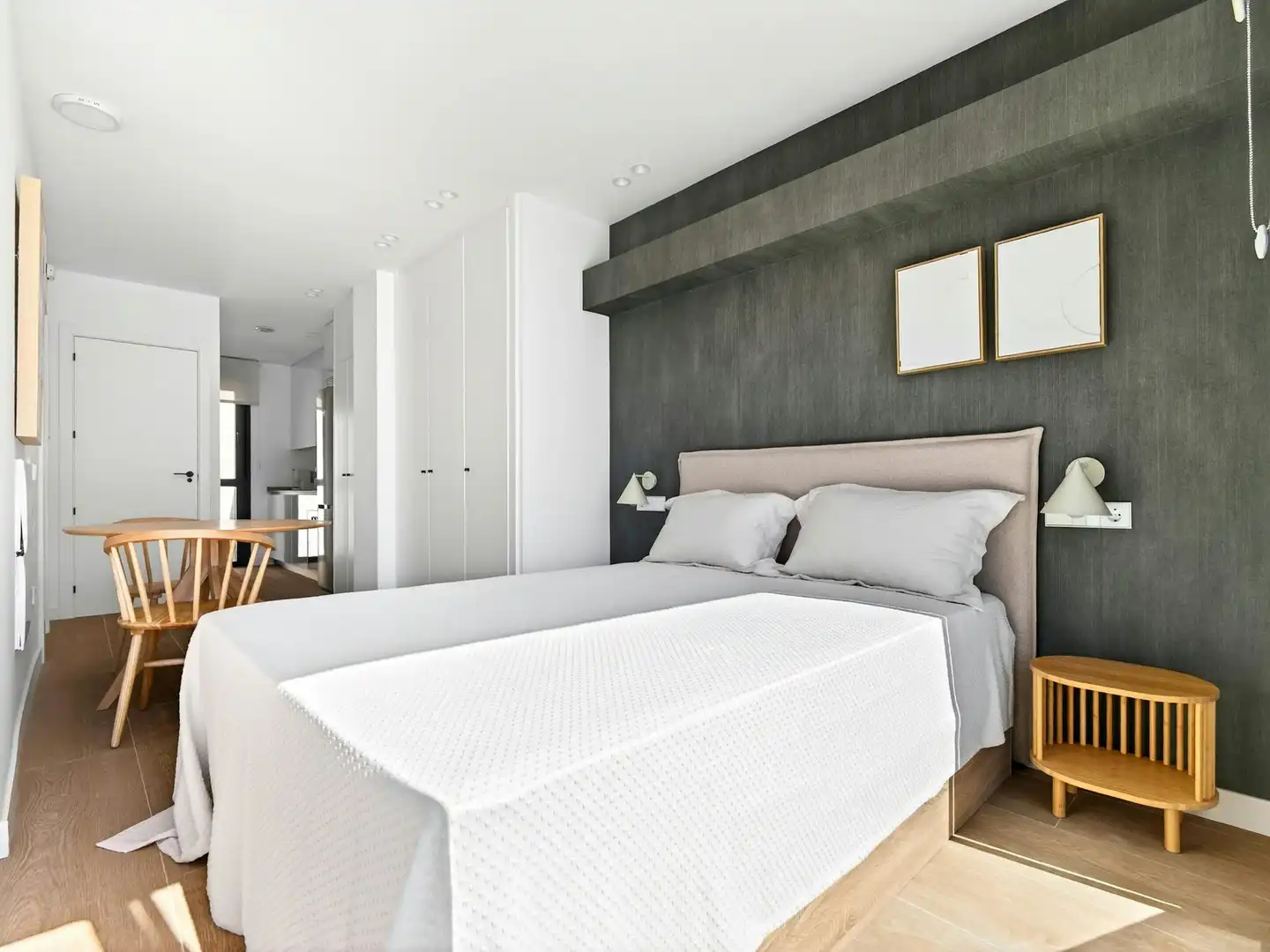 Bedroom of Flat for rent in Madrid  with Air Conditioner, Heating and Furnished