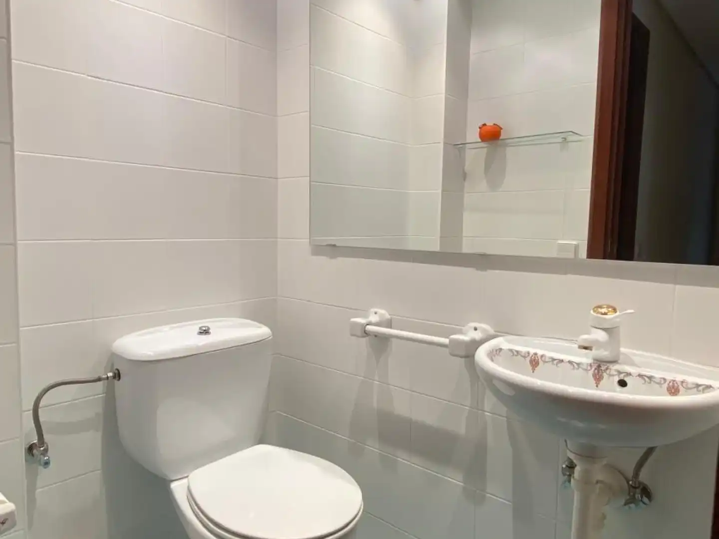 Bathroom of Flat for rent in Donostia - San Sebastián   with Heating, Terrace and Furnished