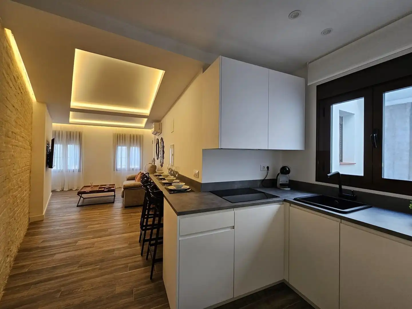 Küche von Wohnung zur Miete in Córdoba mit Klimaanlage, Heizung und Terrasse