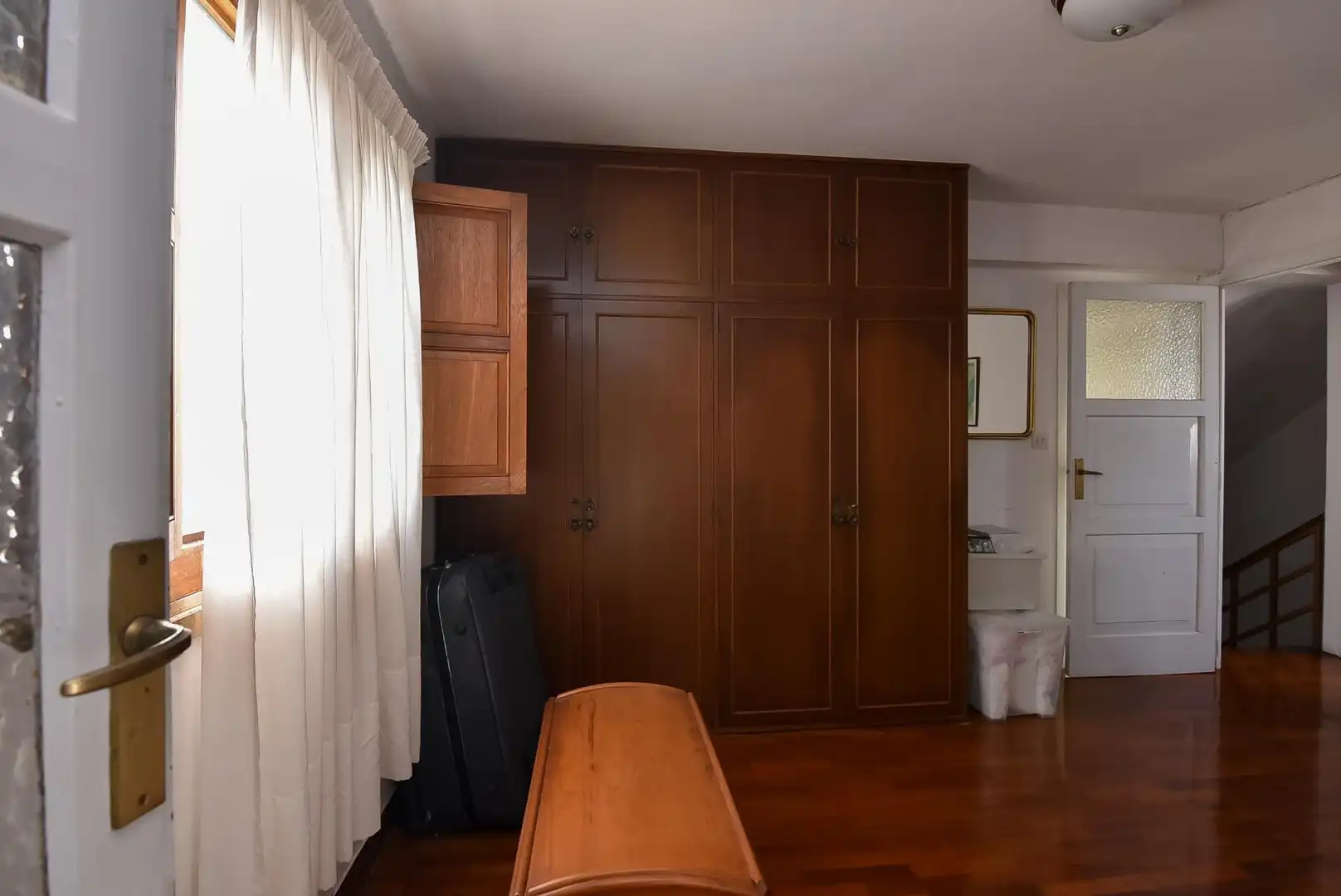 Dormitori de Casa o xalet en venda en A Coruña Capital  amb Calefacció, Jardí privat i Parquet