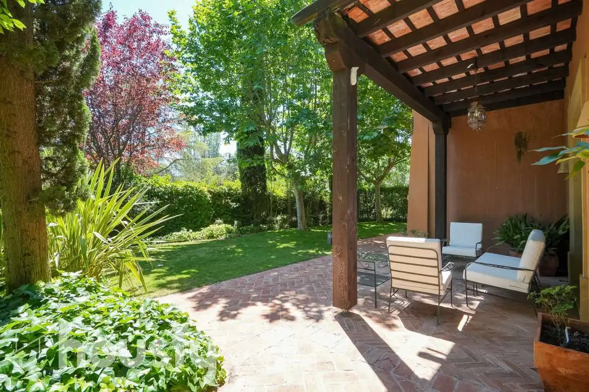 Terrace of Houses for sale in Pozuelo de Alarcón  with Air Conditioner, Heating and Private garden