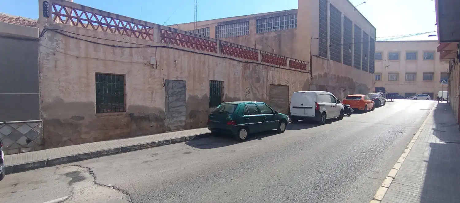 Casa adosada en venda a Crevillent, Alicante