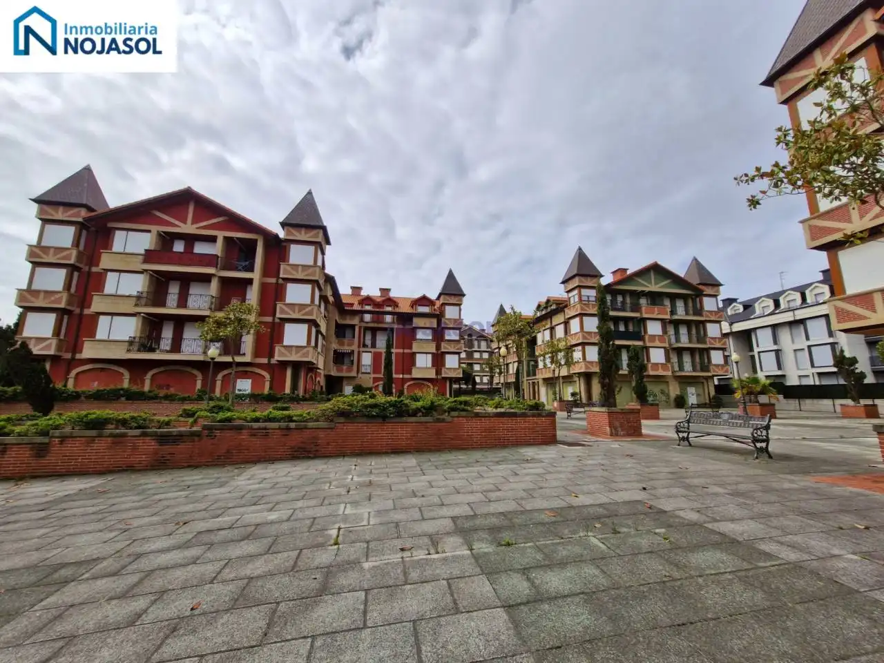 Apartament amb terrassa en venda a Calle los nogales, imagen 3