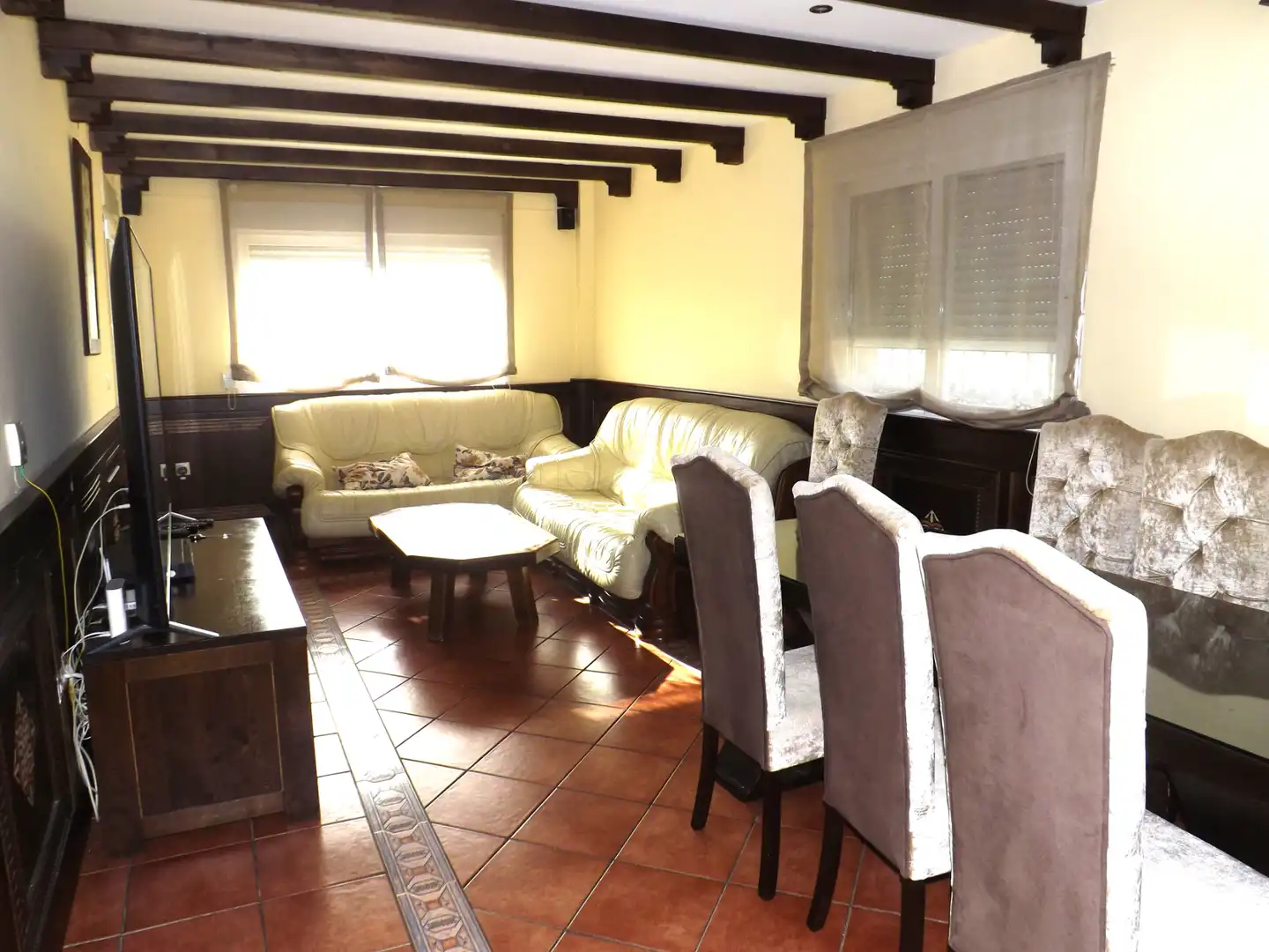 Sala d'estar de Casa o xalet en venda en Albolote amb Aire condicionat, Calefacció i Jardí privat