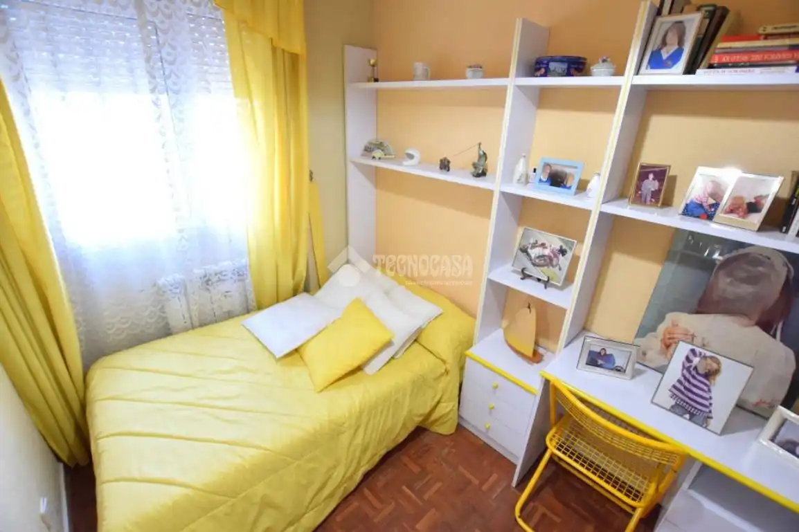 Bedroom of Flat for sale in Fuenlabrada