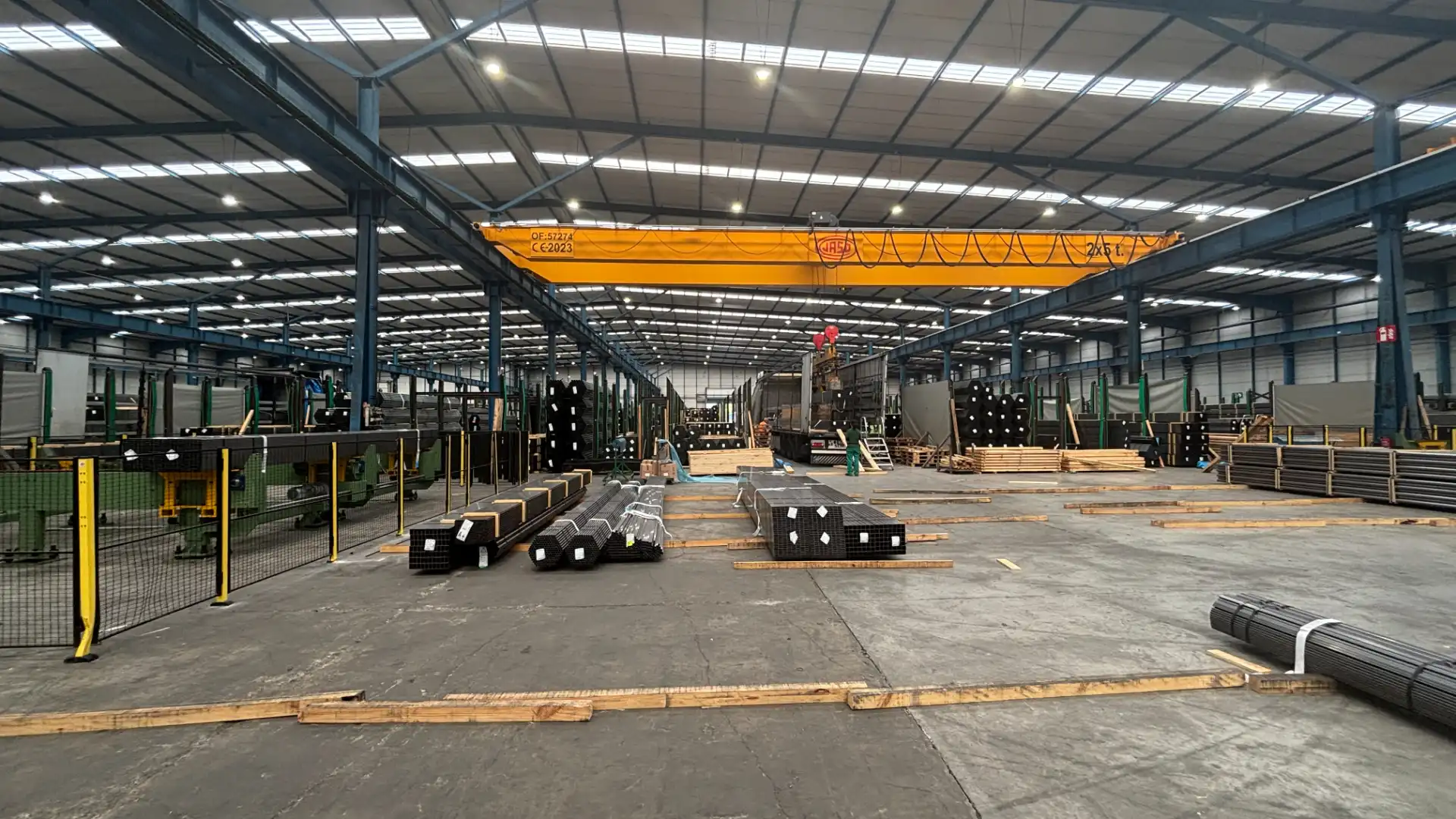 Vista exterior de Nau industrial en venda en Vitoria - Gasteiz amb Calefacció i Alarma