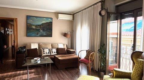 Foto 3 de Piso en venta en Travesia de las Vistilla, Palacio, Madrid