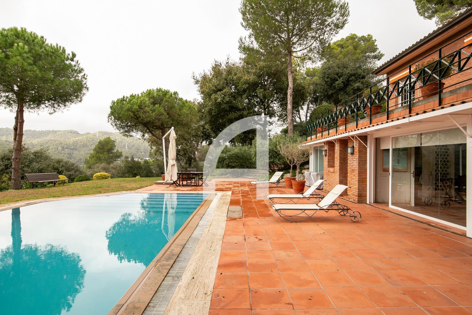 Piscina de Casa o xalet en venda en  Barcelona Capital amb Aire condicionat, Calefacció i Parquet