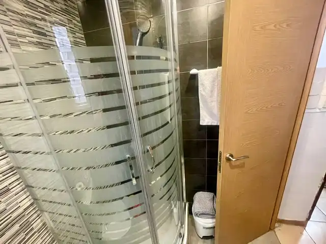 Baño de Piso en venta en L'Hospitalet de Llobregat con Parquet y Amueblado