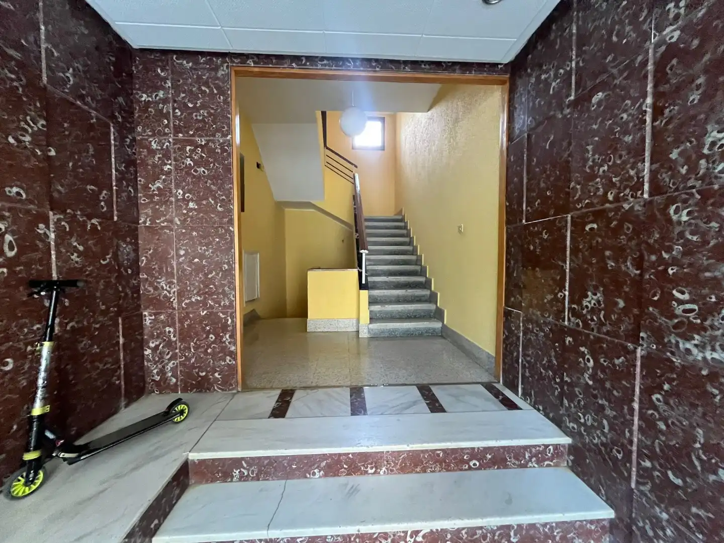 Piso en venta en O Barco de Valdeorras   con Terraza, Trastero y Balcón