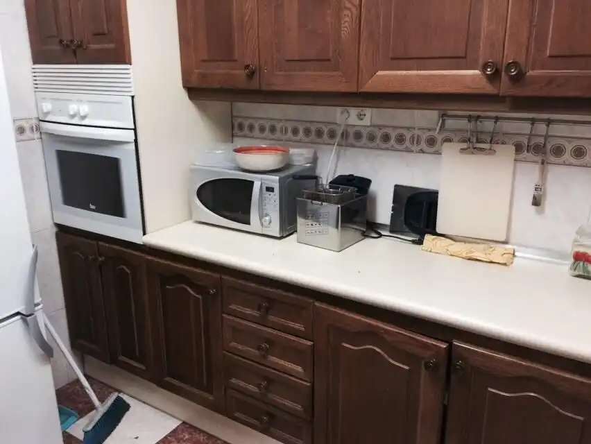 Cuina de Pis de lloguer en Granada amb Aire condicionat, Calefacció i Parquet