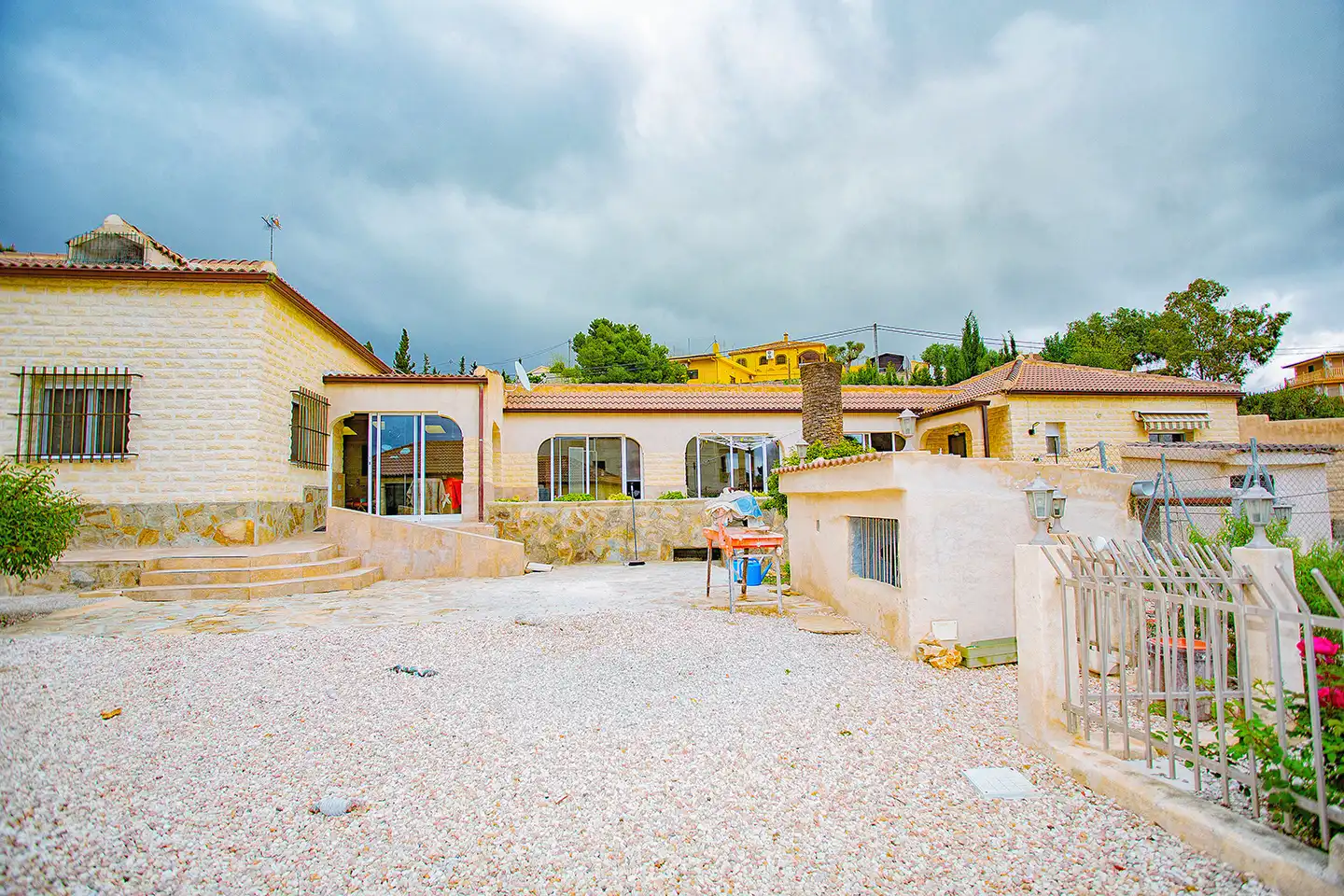 Vista exterior de Finca rústica en venta en Aspe con Aire acondicionado, Calefacción y Jardín privado