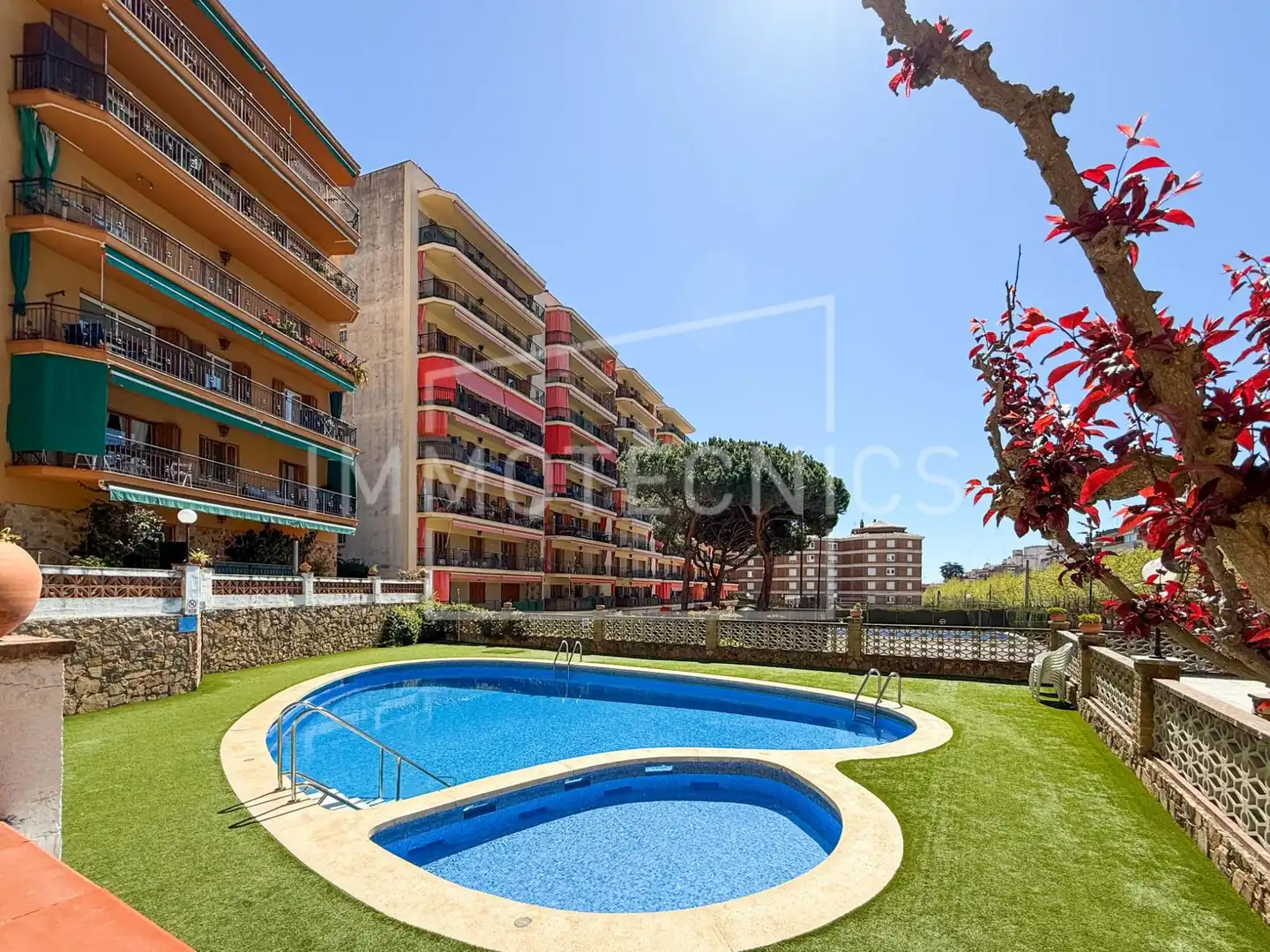 Piscina de Piso en venta en Caldes d'Estrac con Balcón y Piscina comunitaria