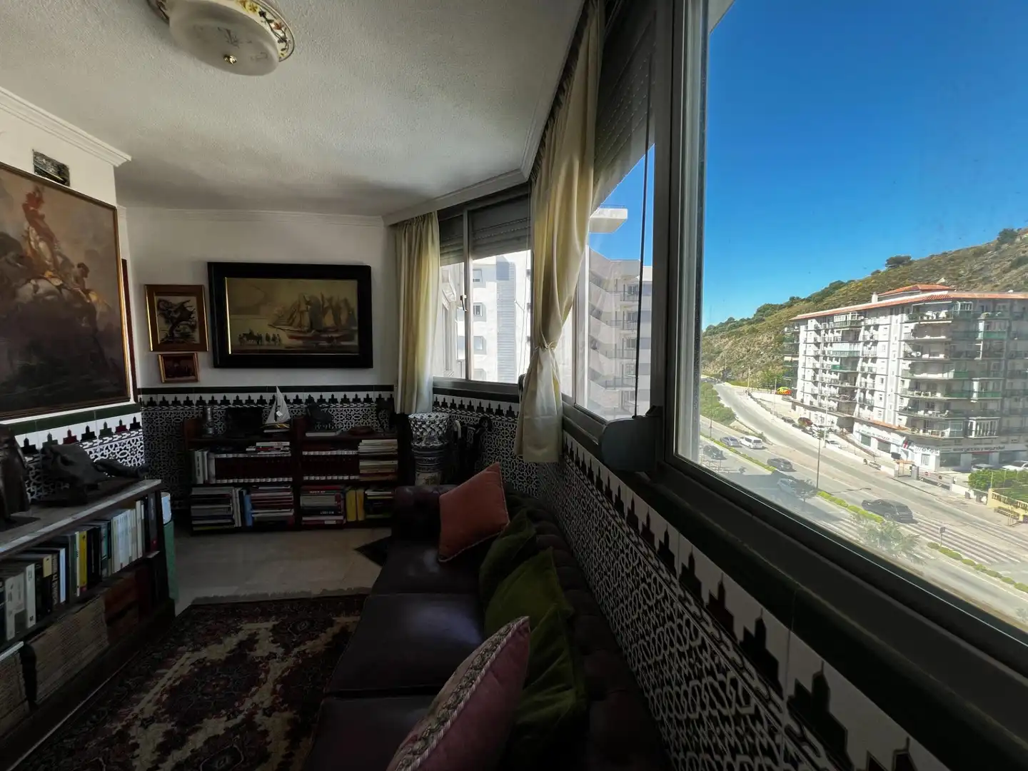 Sala d'estar de Apartament en venda en Fuengirola amb Aire condicionat, Terrassa i Piscina comunitària
