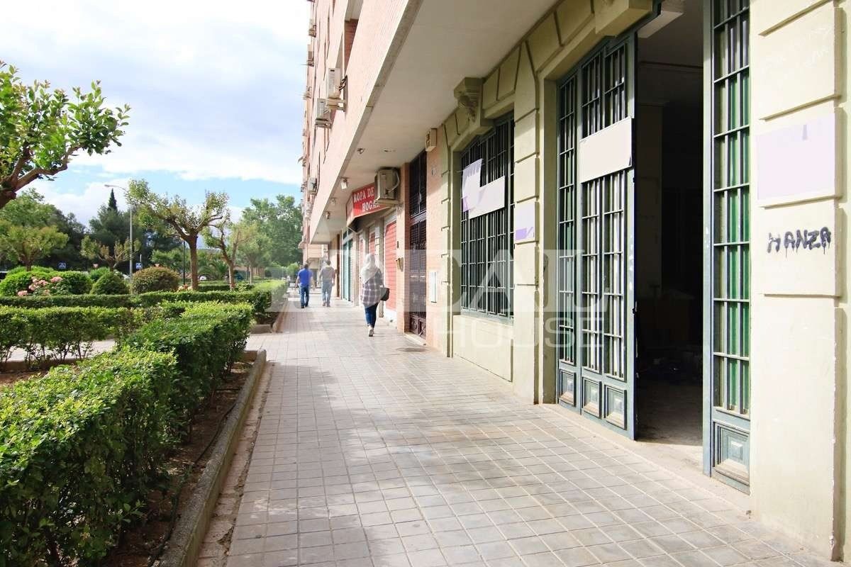 Premises for sale in Joaquina Eguaras