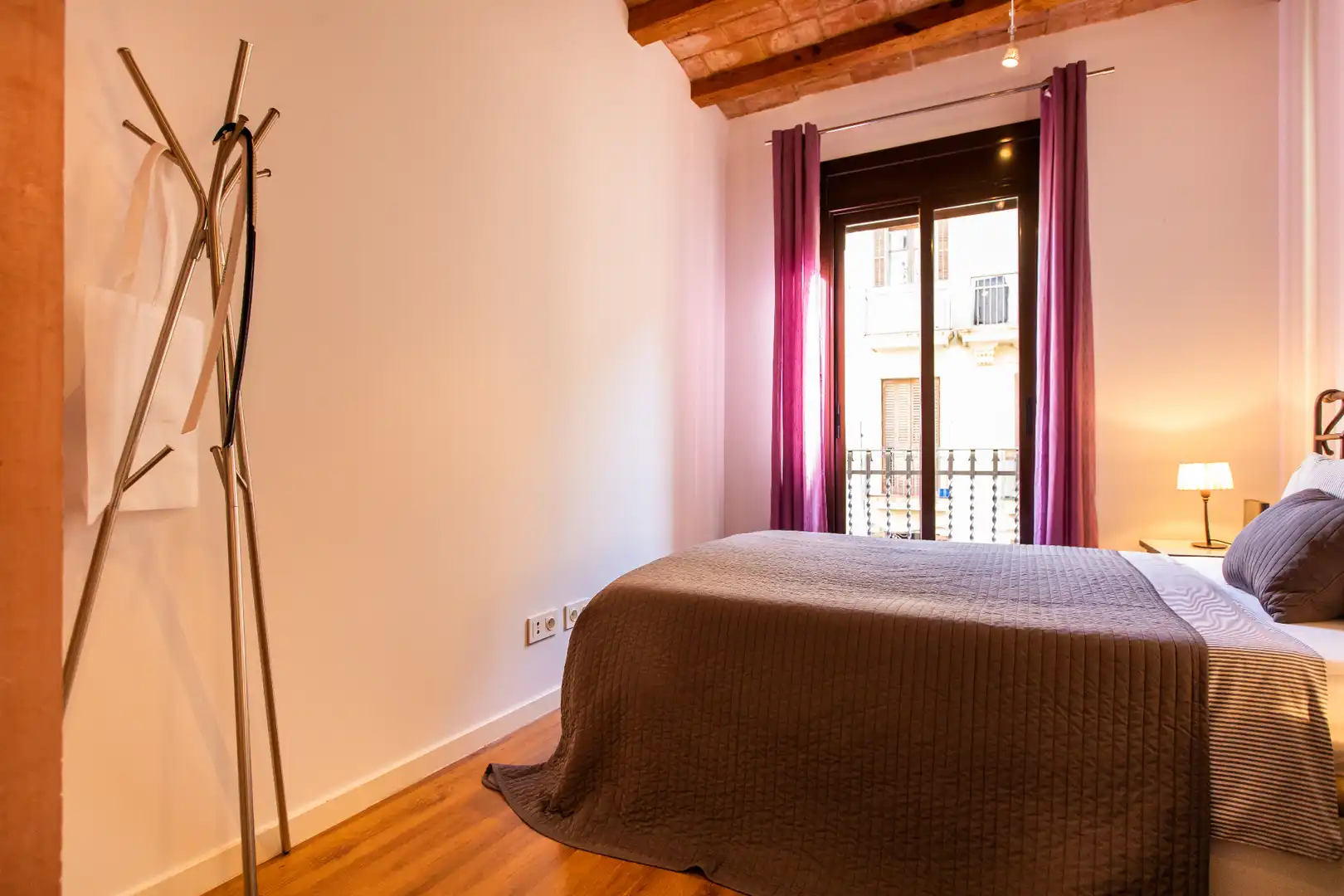 Flat for sale in Carrer de Tapioles, El Poble Sec - Parc de Montjuïc