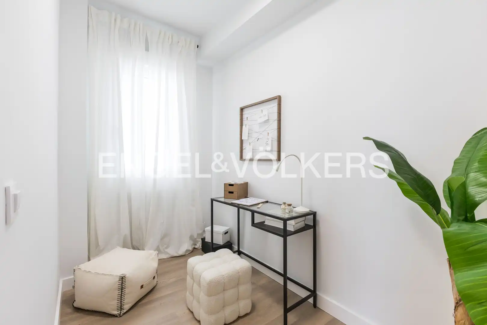 Bedroom of Flat for sale in Madrid  with Air Conditioner, Heating and Terrace