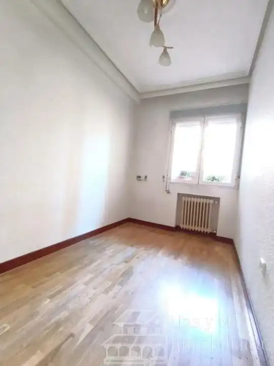 Habitación de Piso en venta en Salamanca con Calefacción, Parquet y Terraza