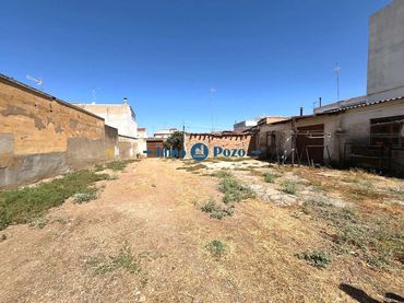 Wohnbaugrundstück zum Verkauf in Almendralejo