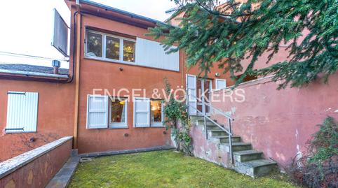 Foto 4 de Casa adosada en venda a Avinguda Tossa D'alp, 13, Alp poble, Alp