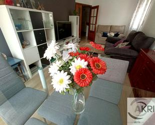 Sala d'estar de Casa adosada en venda en Nambroca amb Aire condicionat, Calefacció i Jardí privat