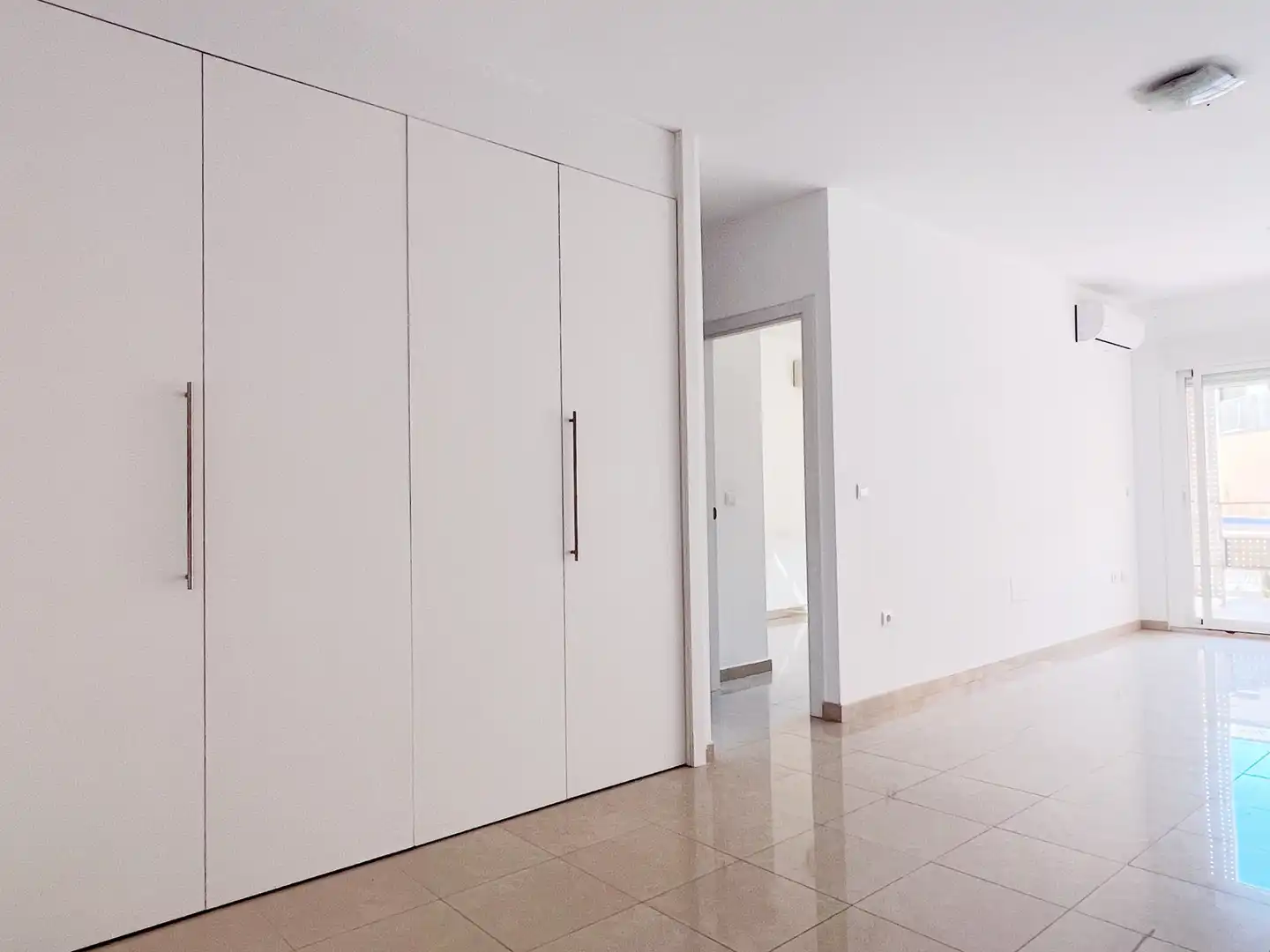 Wohnung zum Verkauf in Náquera mit Klimaanlage, Heizung und Terrasse