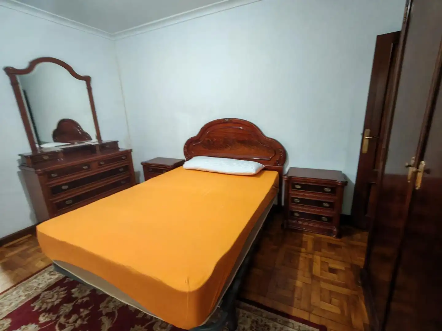 Bedroom of Flat for rent in Vigo   with Heating, Terrace and Furnished