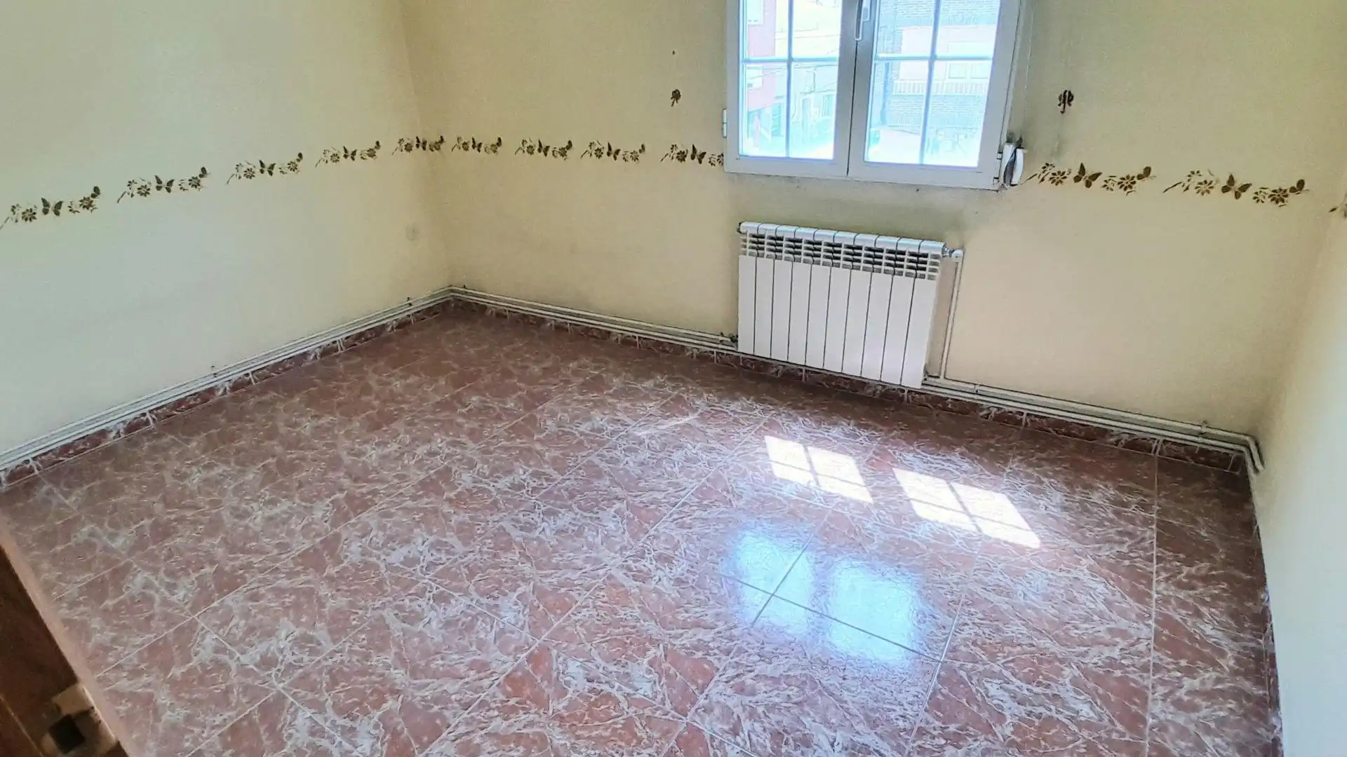 Wohnung zum Verkauf in Yecla mit Heizung und Abstellraum
