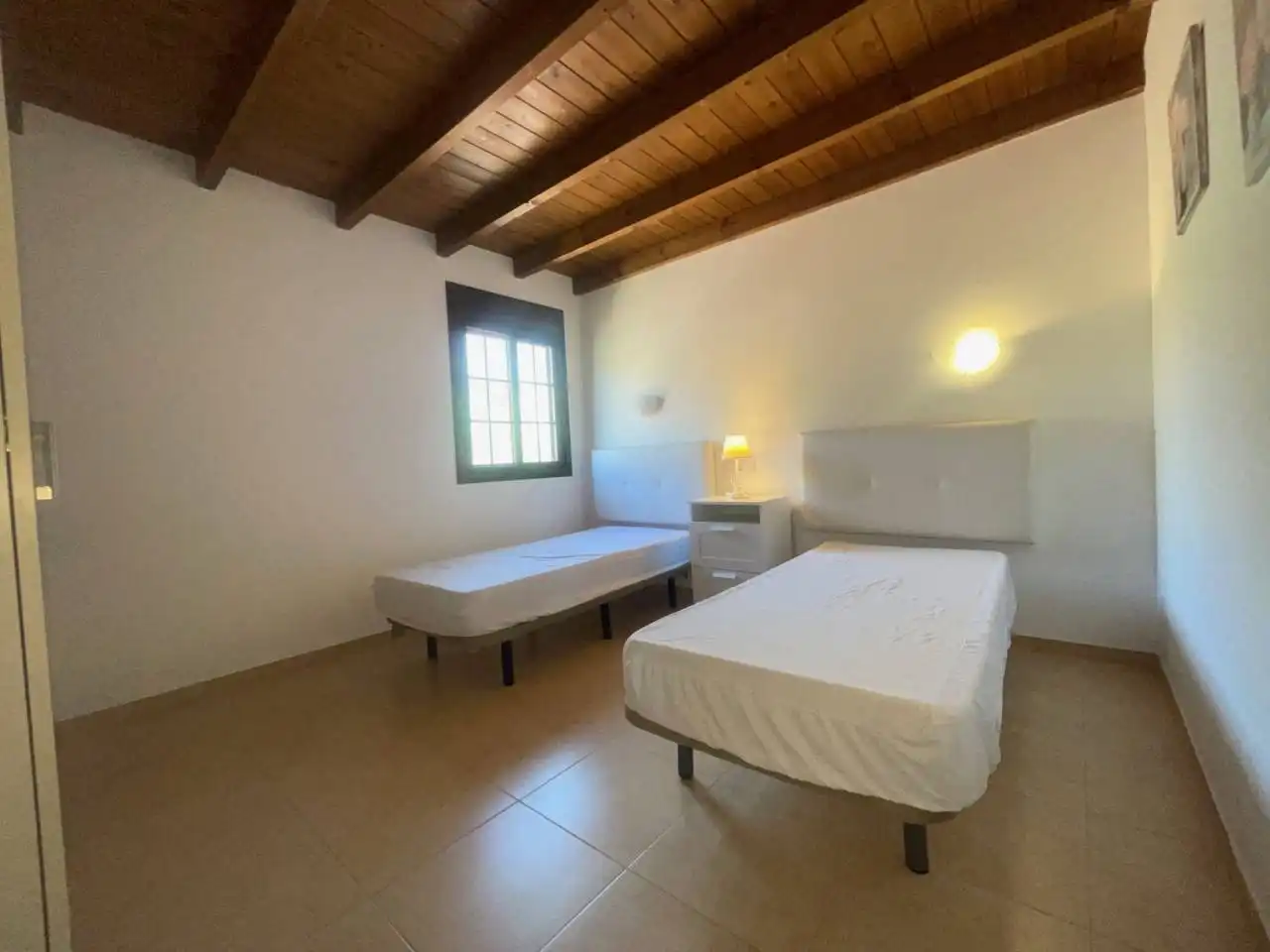 Habitación de Casa o chalet de alquiler en Estepona con Calefacción, Jardín privado y Terraza