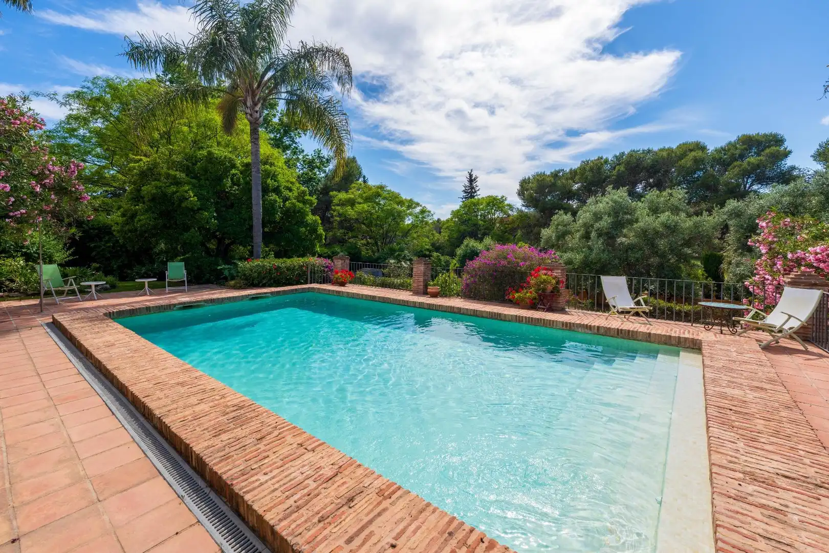 Chalet con terraza en venta en Avenida GARDENIA DE LA, imagen 3