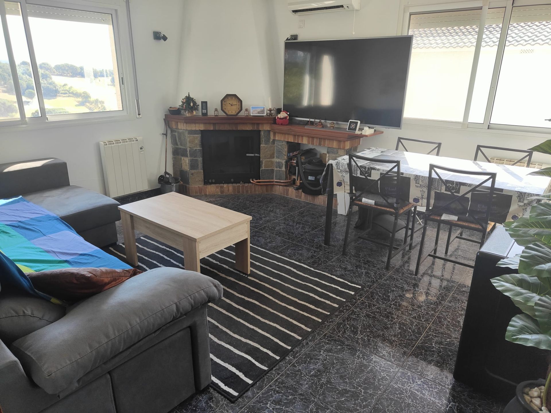 Sala de estar de Casa o chalet en venta en Riells i Viabrea con Calefacción y Trastero