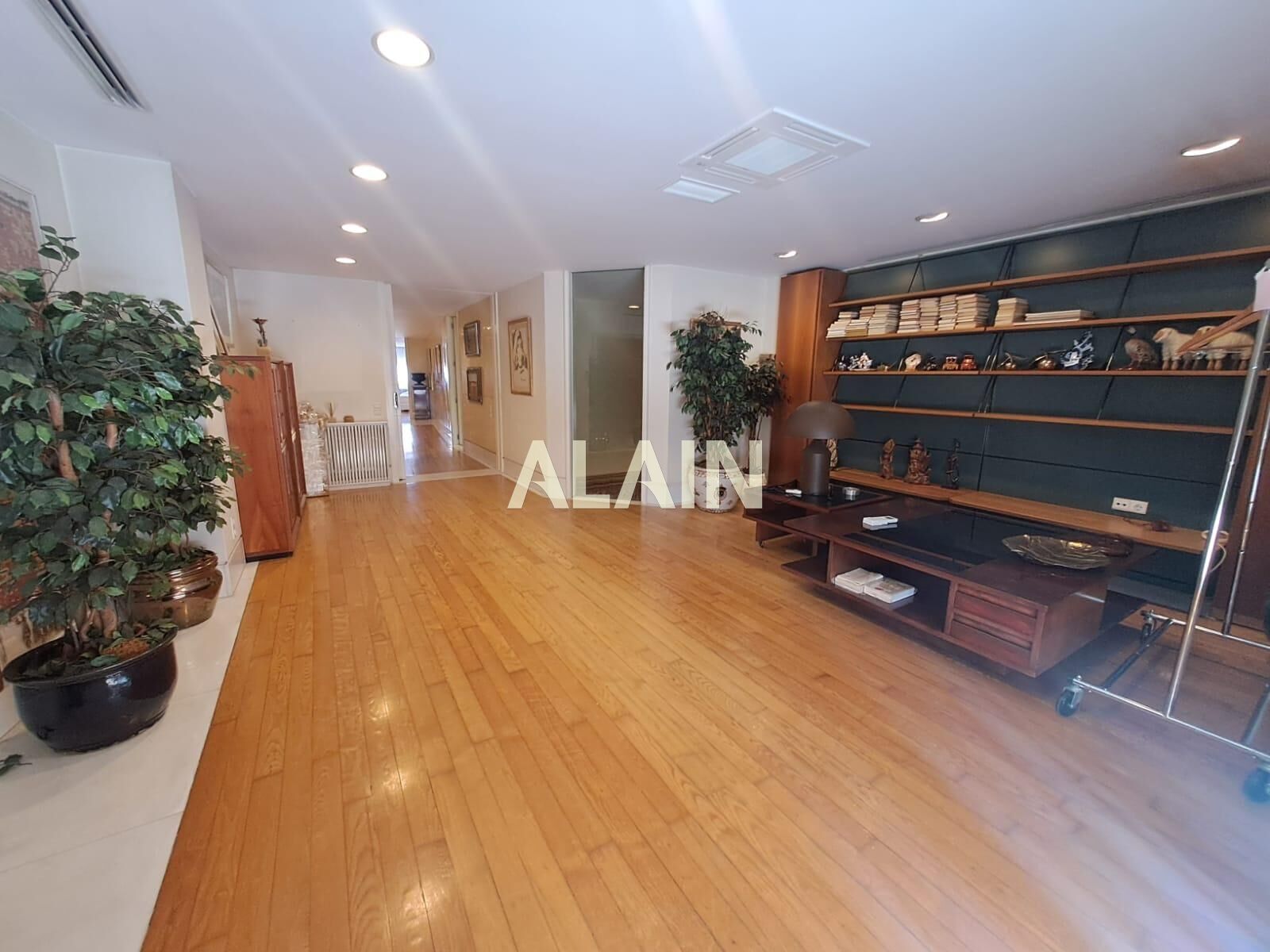 Ático en venta en  Valencia Capital con Aire acondicionado, Calefacción y Parquet