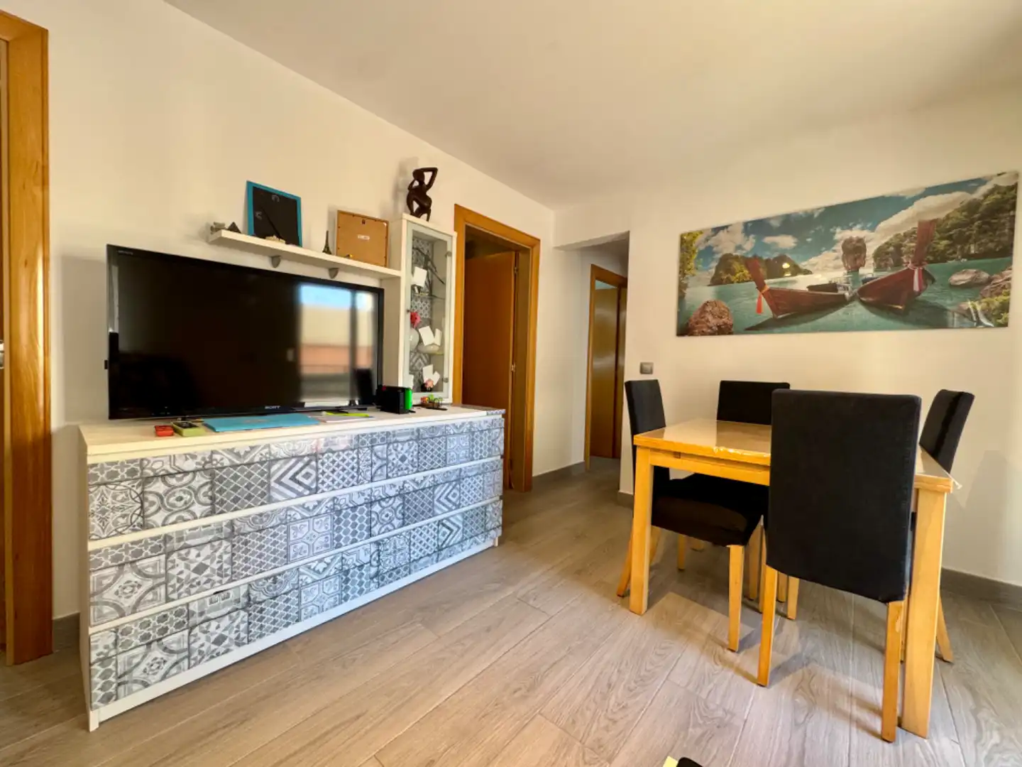 Sala de estar de Planta baja en venta en Sant Boi de Llobregat con Aire acondicionado y Balcón