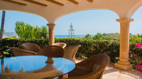 Villa en venta en Javea, vistas al mar y parcela grande, imatge 2