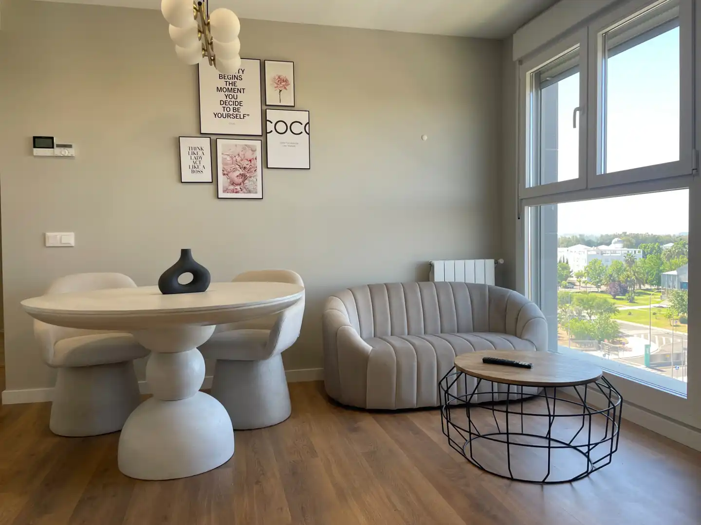 Sala d'estar de Apartament de lloguer en Badajoz amb Aire condicionat, Calefacció i Parquet