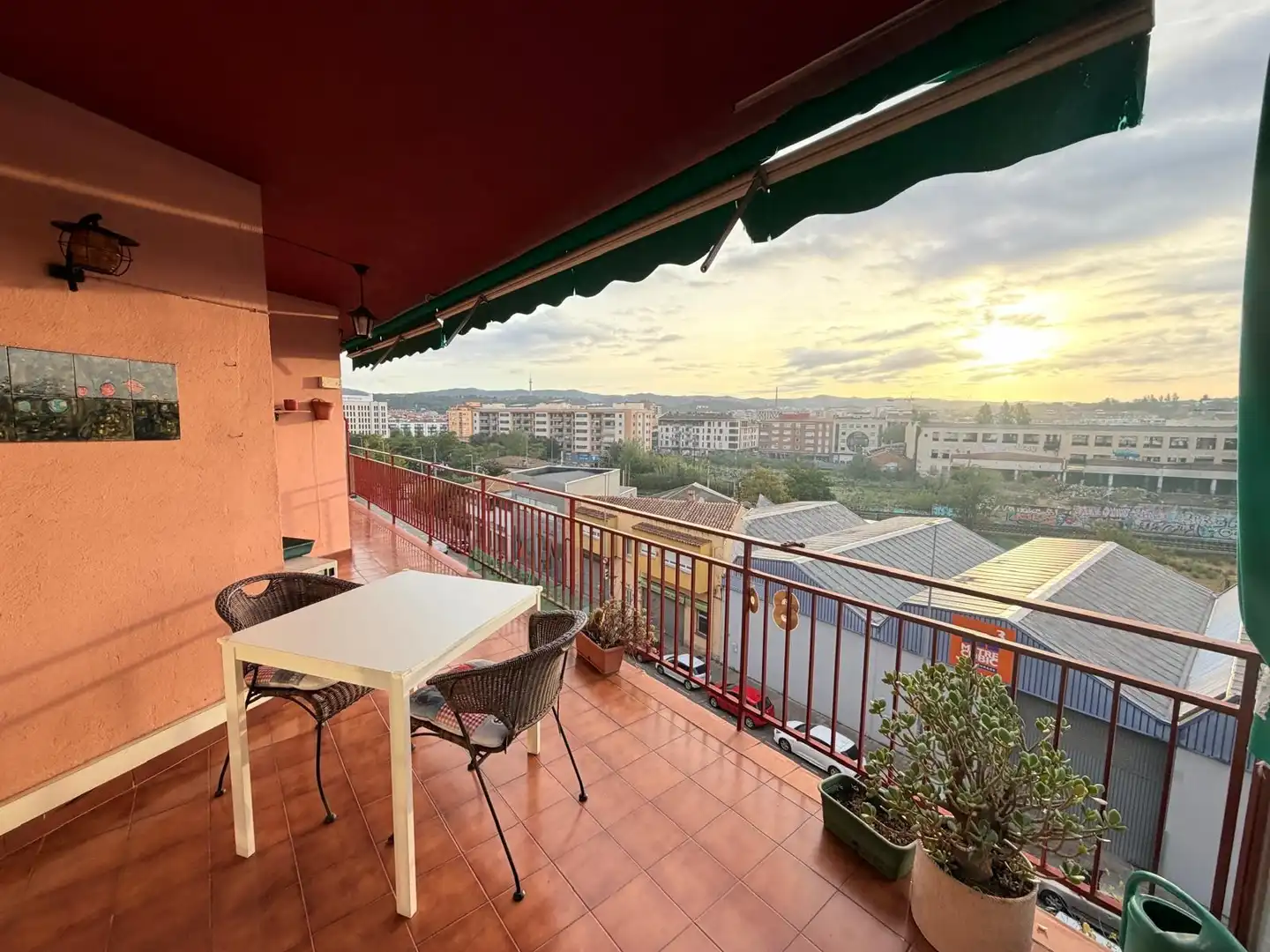Terrasse von Wohnung zur Miete in Sant Narcís