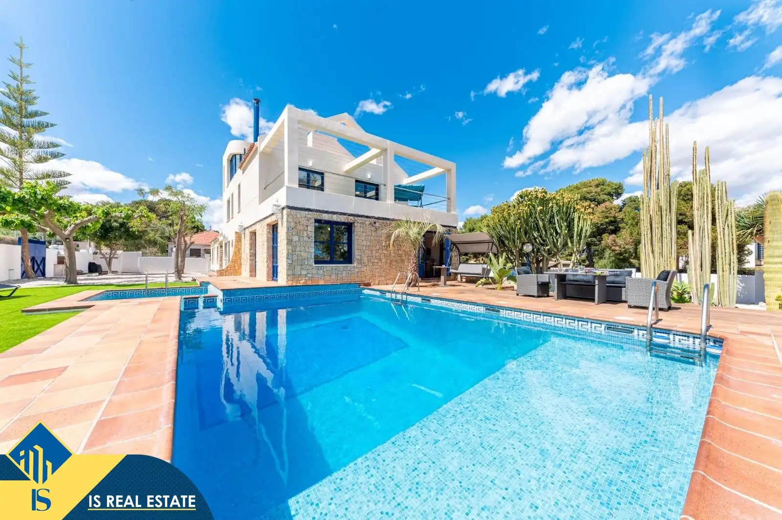 Xalet amb piscina en venda a Garbinet - Vistahermosa